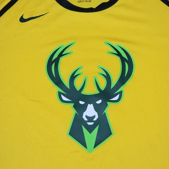 Nike Dri-Fit NBA LS Yellow Milwaukee Bucks Jersey - Size XL - Picture 2 of 7